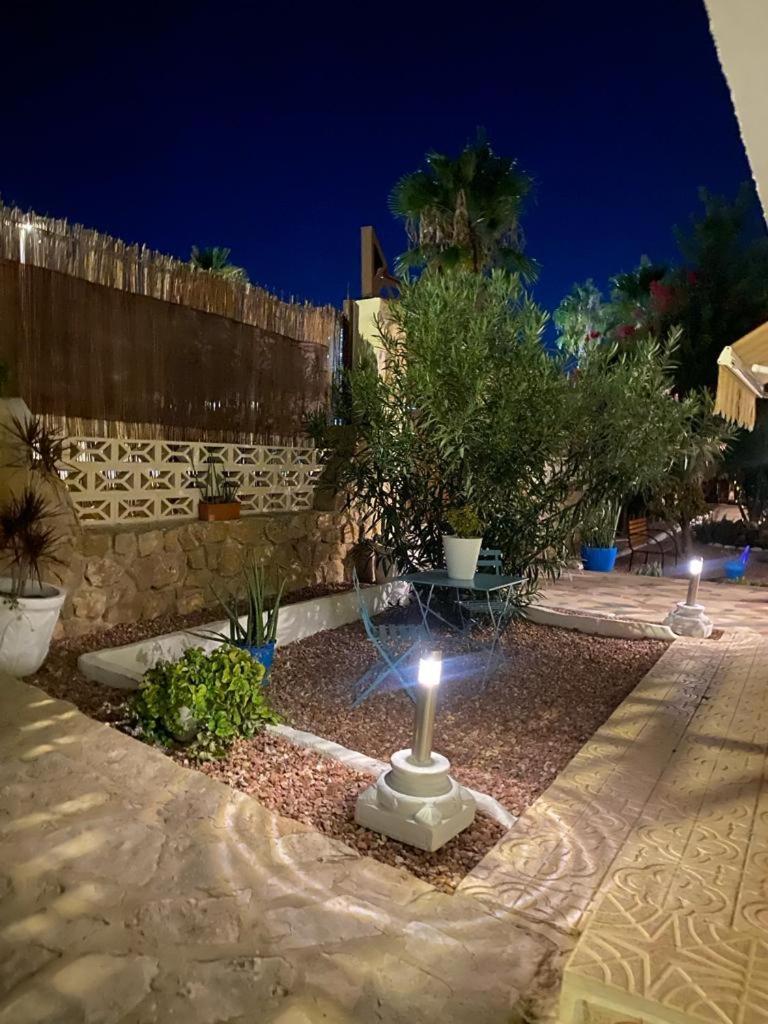 Villa Mis 5 Amores Con Piscina Бенідорм Екстер'єр фото